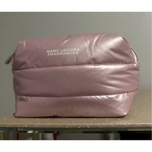 Marc Jacobs Fragrance Gift: Pink Women's Cosmetic Bag